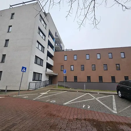 Moderny 1 Izbovy Apartman V Ruzinove 公寓 *